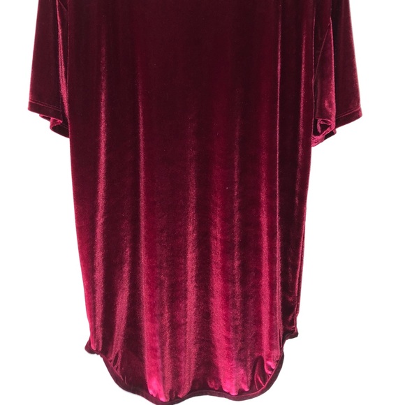 ASOS Red Velvet Longline T Shirt - Picture 2 of 3